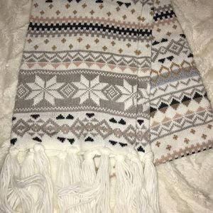 Adorable and Warm Tribal Scarf